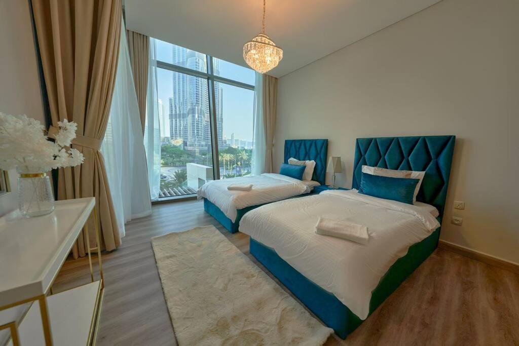 Apartment Magnificent Stunning 3 Bedroom With Burj Khalifa View *
