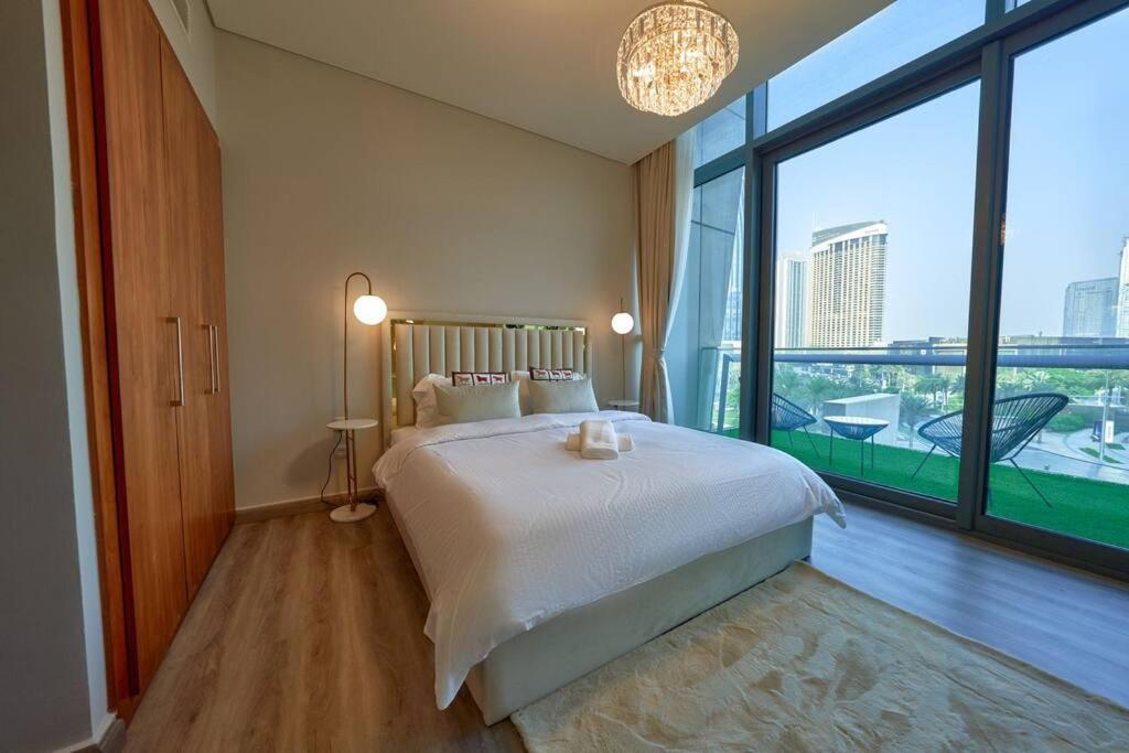 Magnificent Stunning 3 Bedroom With Burj Khalifa View Apartment Dubai