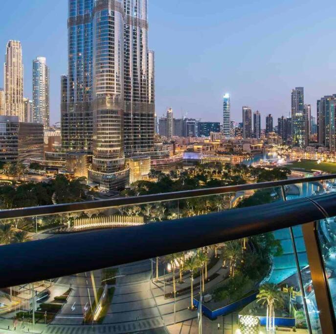 Magnificent Stunning 3 Bedroom With Burj Khalifa View * Dubai