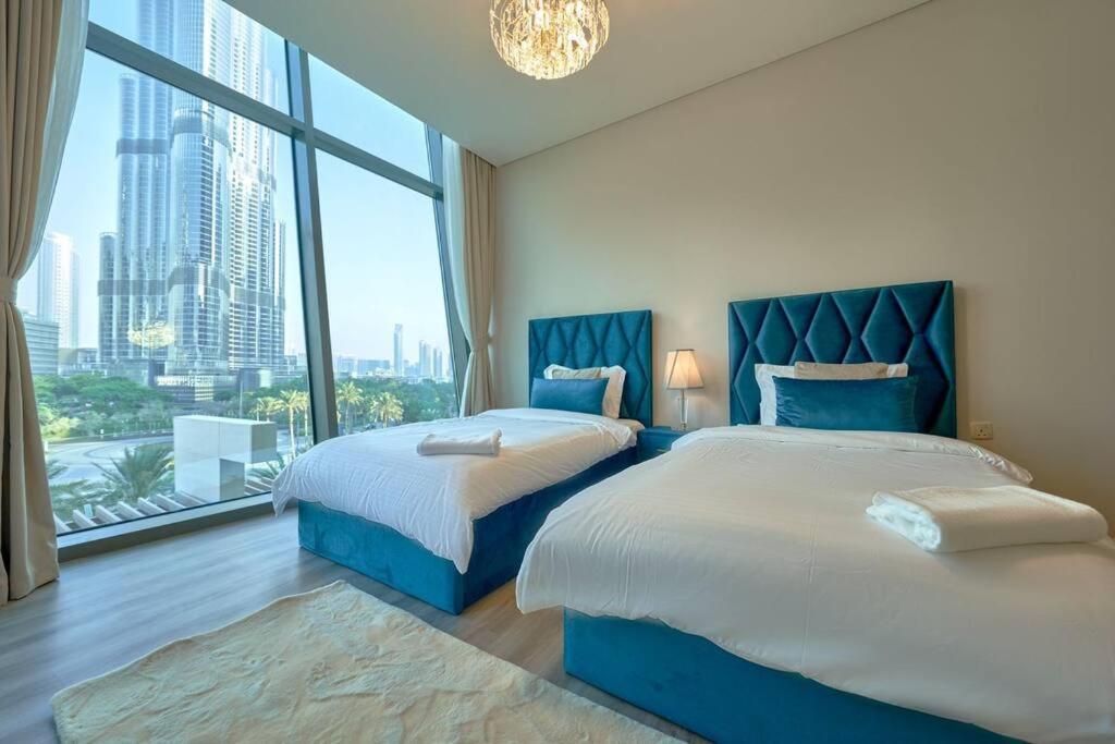 Magnificent Stunning 3 Bedroom With Burj Khalifa View * Dubai